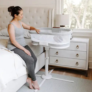 Essential Guide to Picking the Right Bassinet for Your Baby