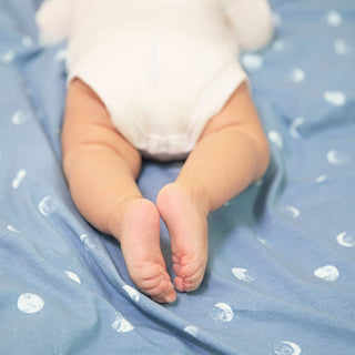 comfort knit™ newborn swaddle blanket